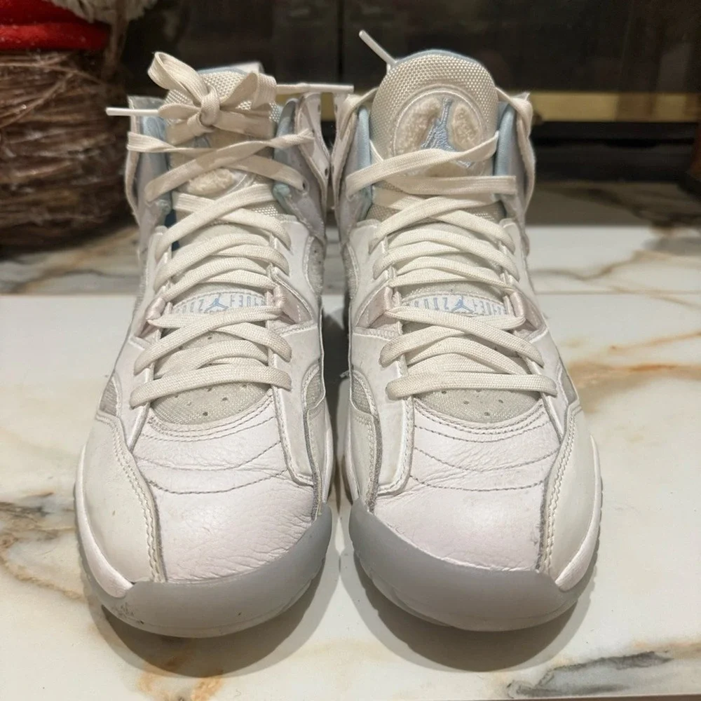 Nike jordan sneakers